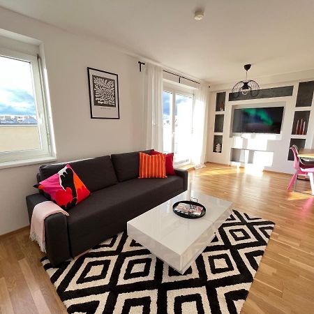 Penthouse Near Central Station With Free Parking Відень Екстер'єр фото