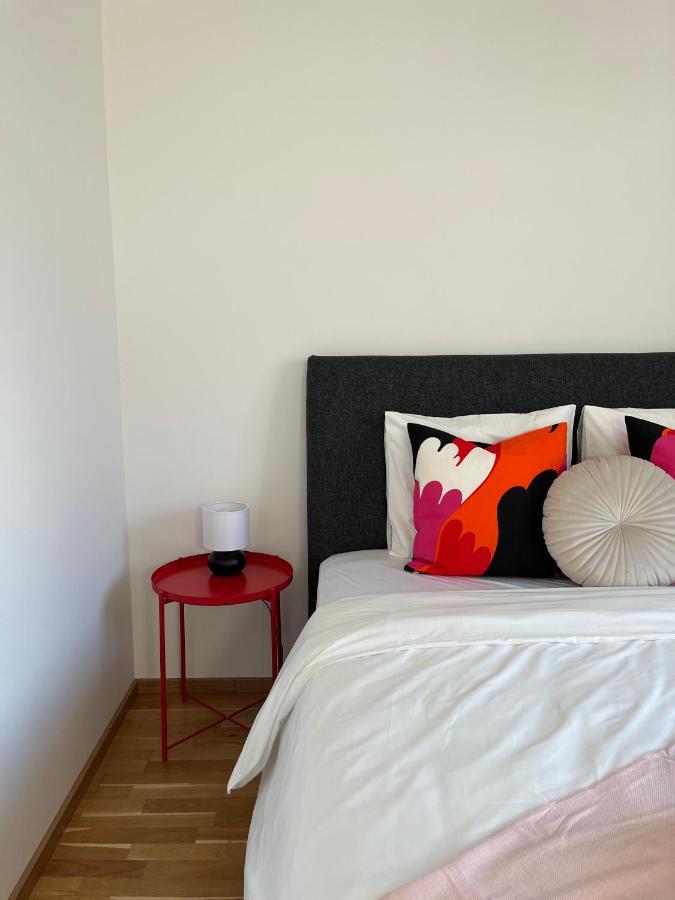 Penthouse Near Central Station With Free Parking Відень Екстер'єр фото