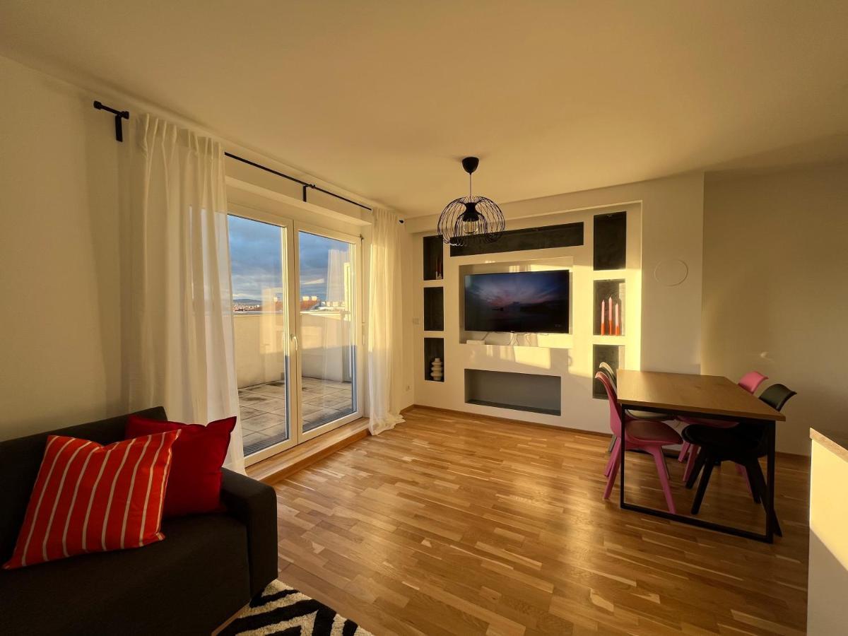 Penthouse Near Central Station With Free Parking Відень Екстер'єр фото